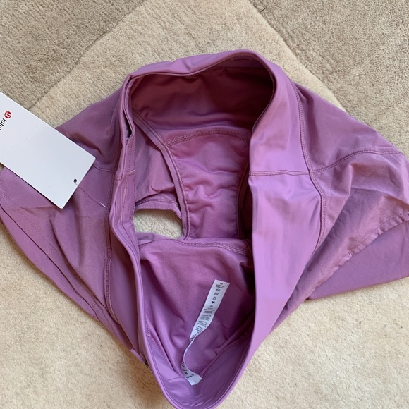 LAST ONE Lululemon Speed Up Running Yoga Shorts - Picture 6 of 8